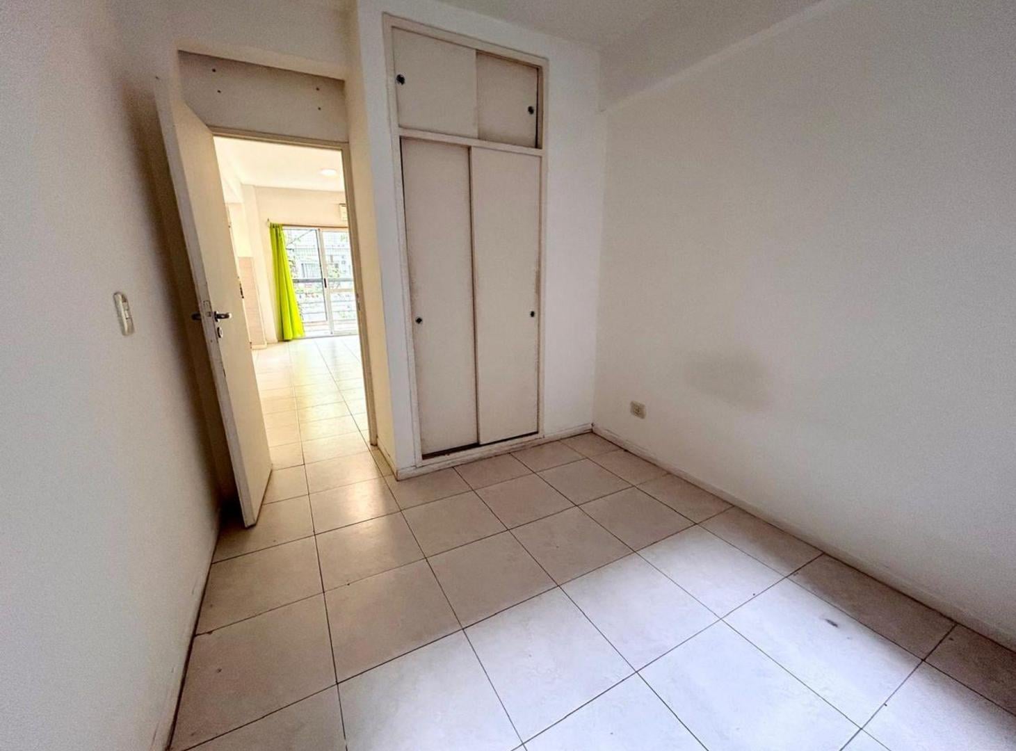 Foto de VENTA DEPTO 2 AMB BALCON COCHERA VILLA SANTA RITA, imagen 3