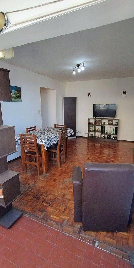 Foto de VENTA DEPTO. 2 AMB. AL FRENTE MUY LUMINOSO FLORES, imagen 5