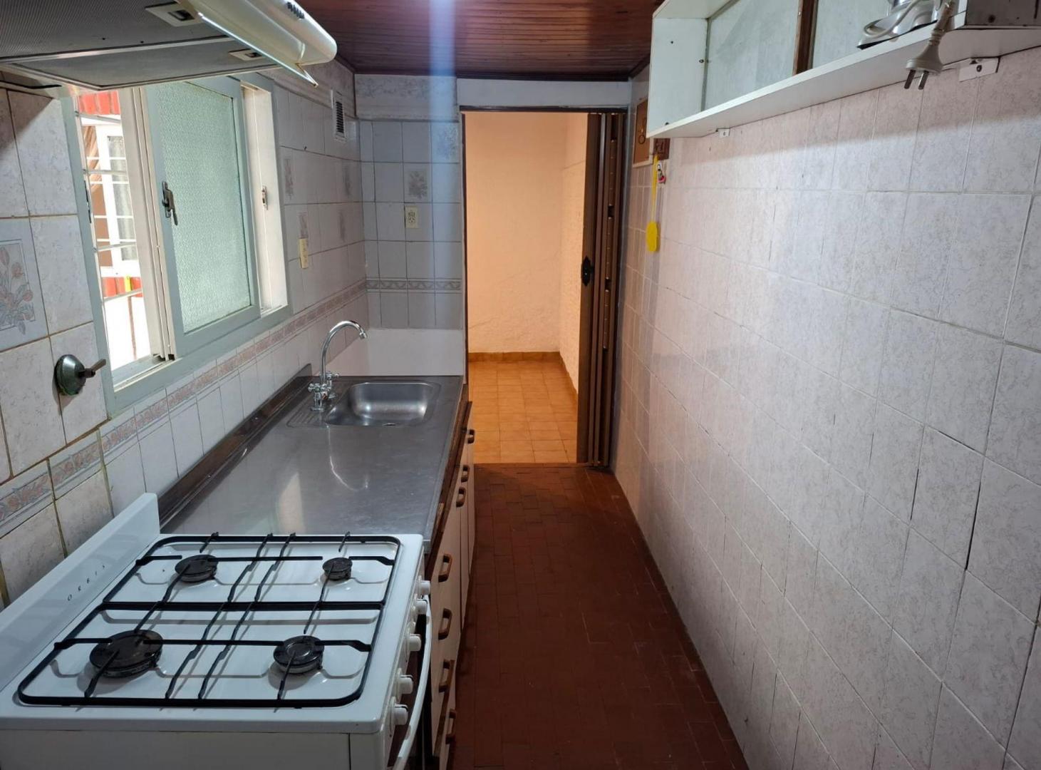 Foto de ALQUILER PH 2 AMBIENTES CON PATIO - PATERNAL, imagen 2