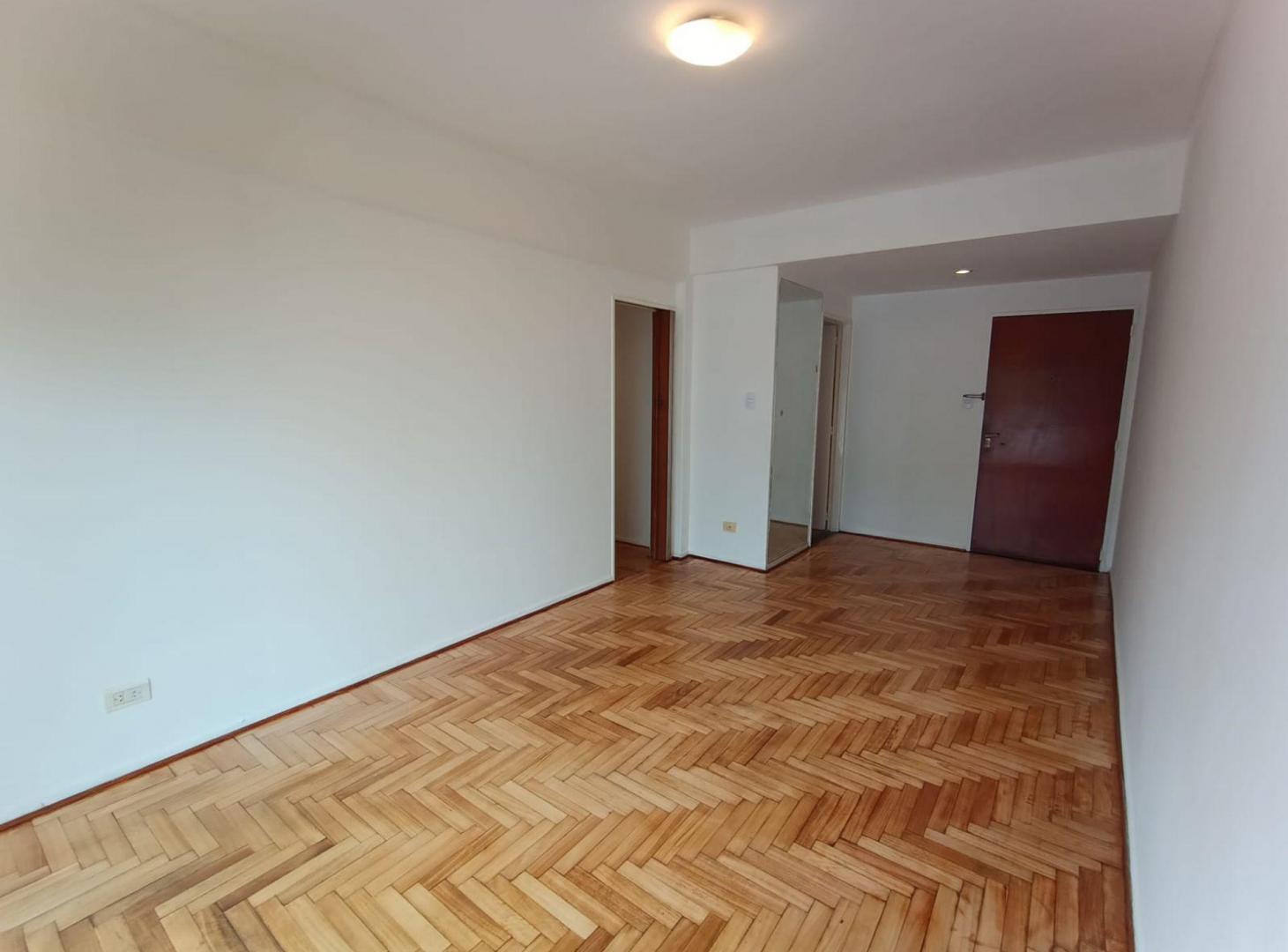 Foto de Venta Depto 3 ambientes/ Balcón Corrido / Luminoso, imagen 5