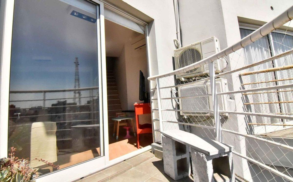 Foto de RESERVADO - DEPTO DUPLEX 2 AMB C/COCH - CABALLITO, imagen 5