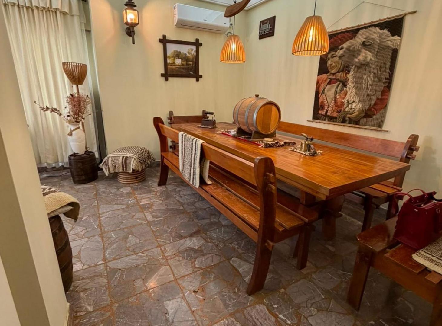 Foto de EN VENTA CASA 3 AMBIENTES CON COCHERA - HAEDO, imagen 3