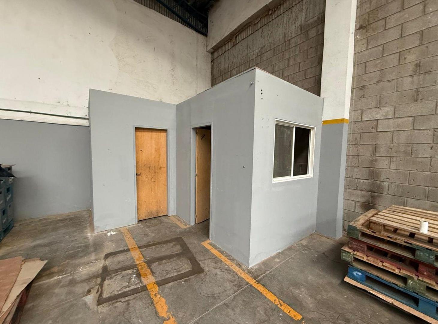 Foto de ALQUILER GALPÓN COMERCIAL EN GARÍN, ESCOBAR, imagen 3