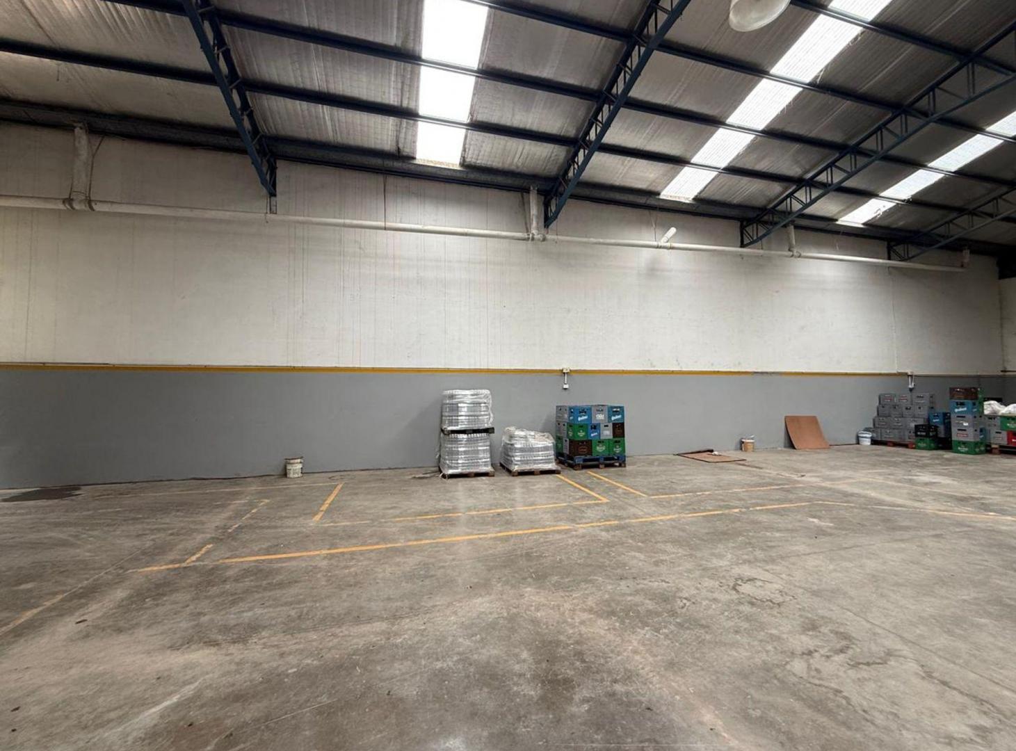 Foto de ALQUILER GALPÓN COMERCIAL EN GARÍN, ESCOBAR, imagen 2