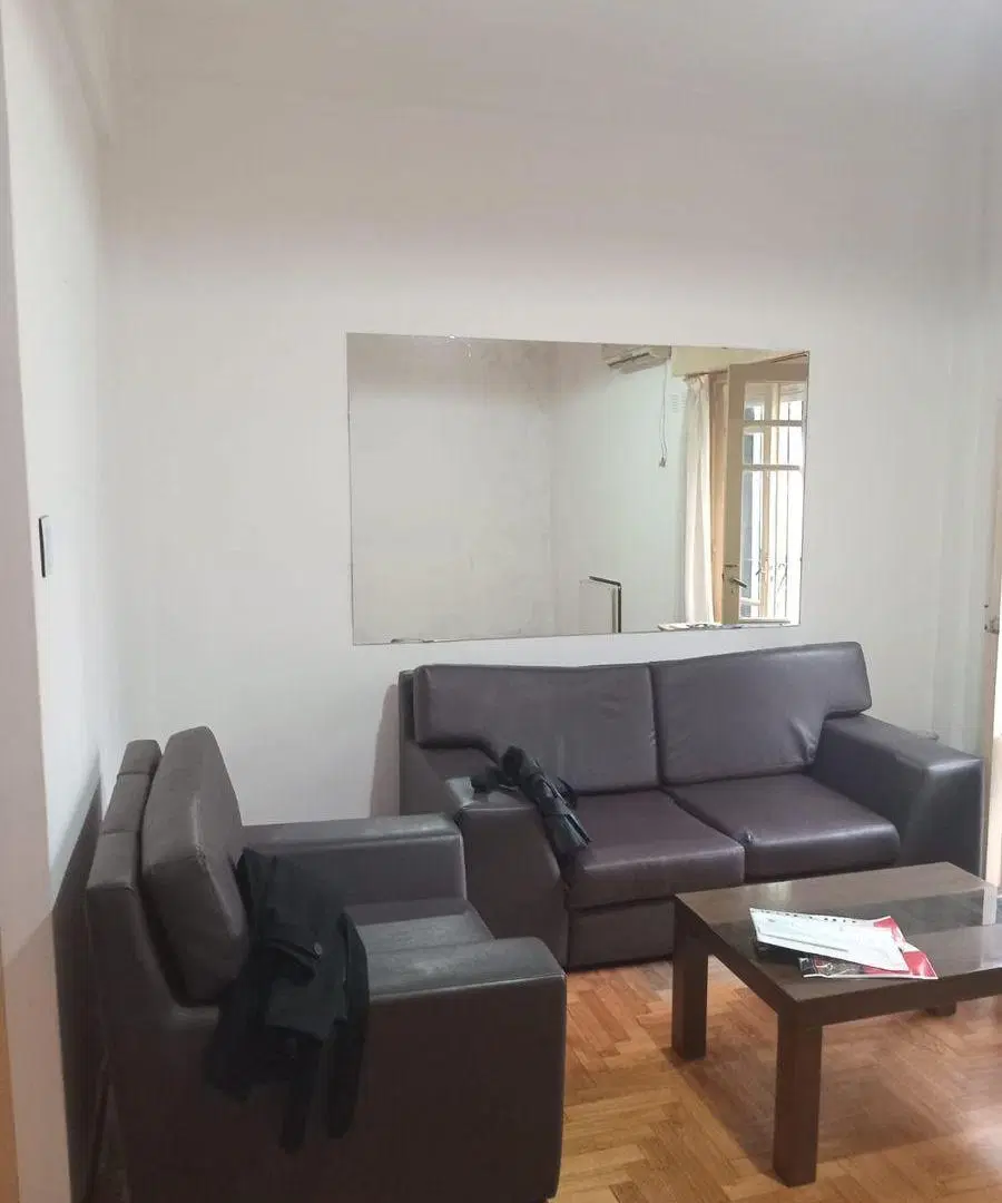 SE VENDE DUPLEX CON BALCON AL FRENTE EN ALMAGRO 1