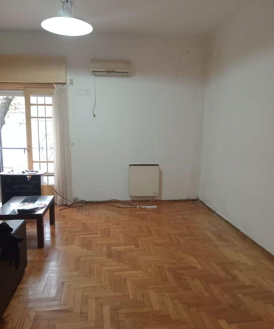 SE VENDE DUPLEX CON BALCON AL FRENTE EN ALMAGRO
