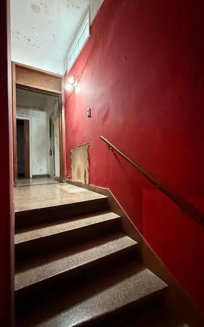 SE VENDE PH TRIPLEX AL FRENTE 8