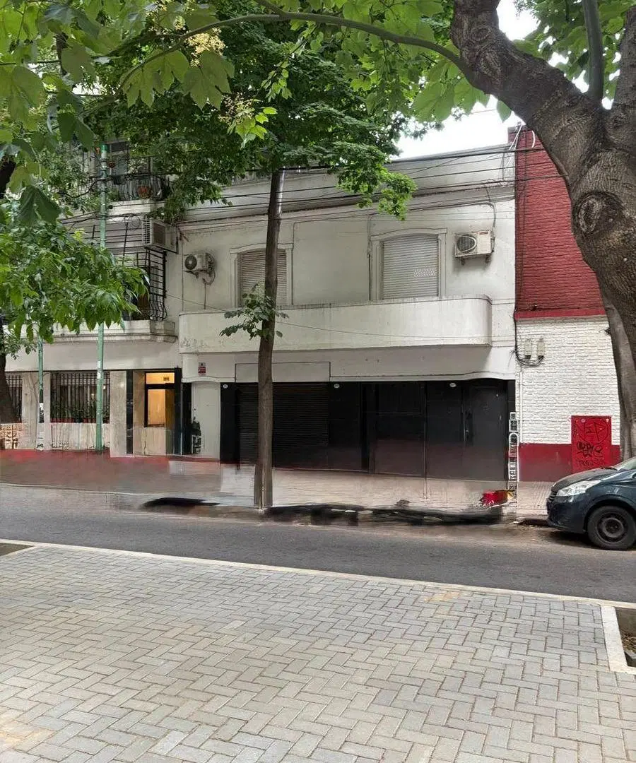 SE VENDE PH TRIPLEX AL FRENTE 5