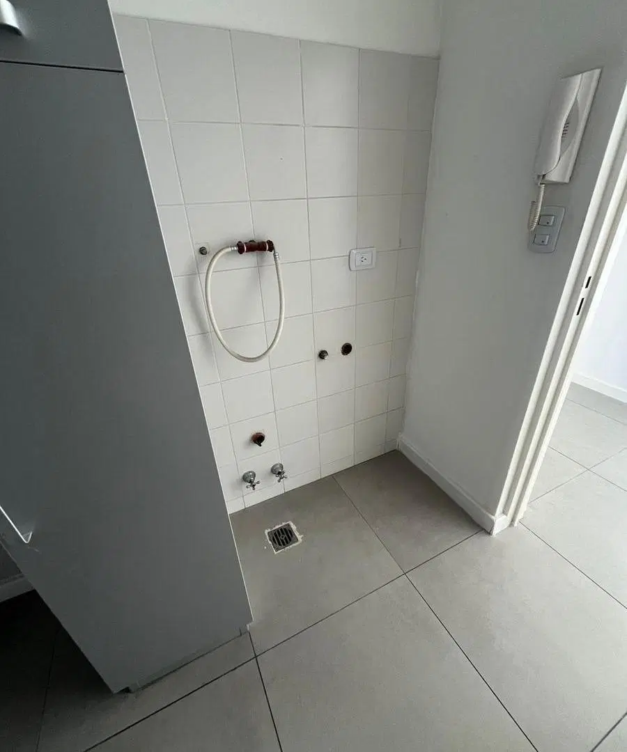 SE VENDE DPTO 3 AMB. CON COCHERA Y TERRAZA AL FRENTE 1