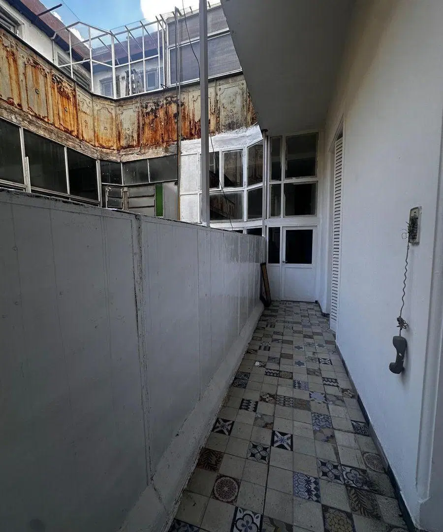 SE VENDE CUATRO AMB. RECICLADO A UNA CUADRA DE PLAZA CONGRESO 5