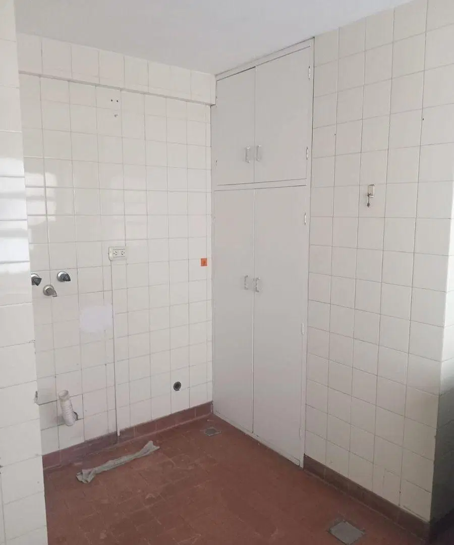 SE VENDE DPTO 4 AMB AL FRENTE EN AVELLANEDA 1