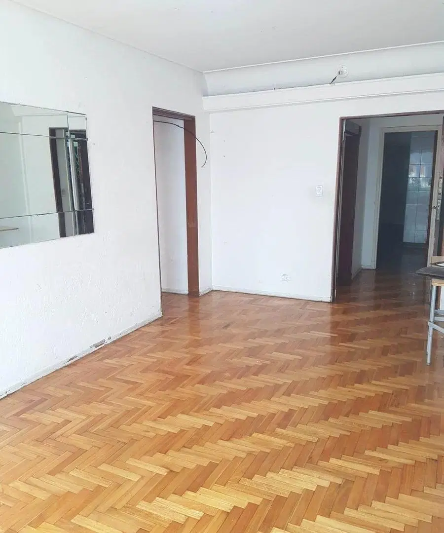 SE VENDE DPTO 4 AMB. CON TERRAZA A RECICLAR 1