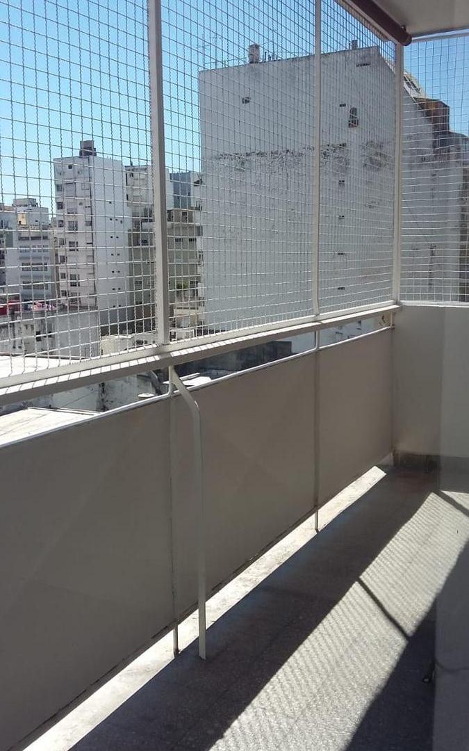 SE VENDE DPTO 4 AMB. AL FRENTE CON BALCON