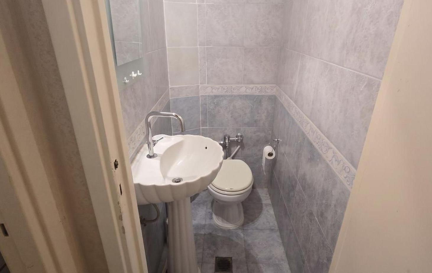 Foto de SE VENDE DPTO 4 AMB. RECICLADO A NUEVO EN BALBANERA, imagen 2