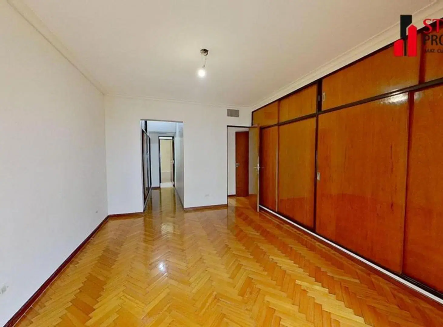 SE VENDE PISO 4 AMB. C/DEP. 2 COCHERA EN RETIRO 5