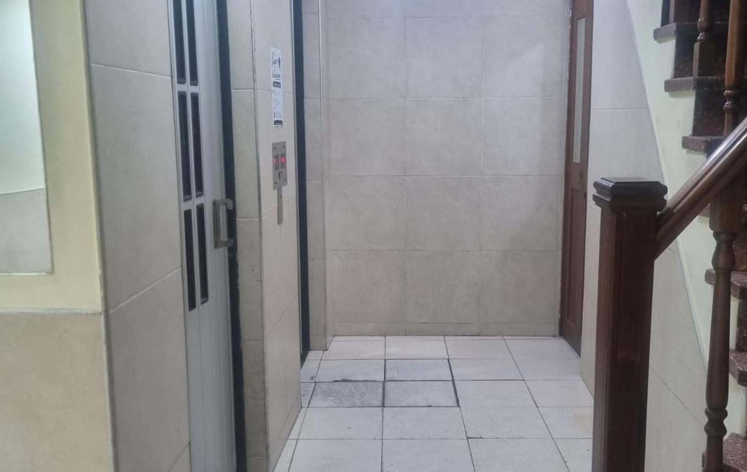 Foto de SE VENDE DPTO 2 AMB. EN ONCE, imagen 2