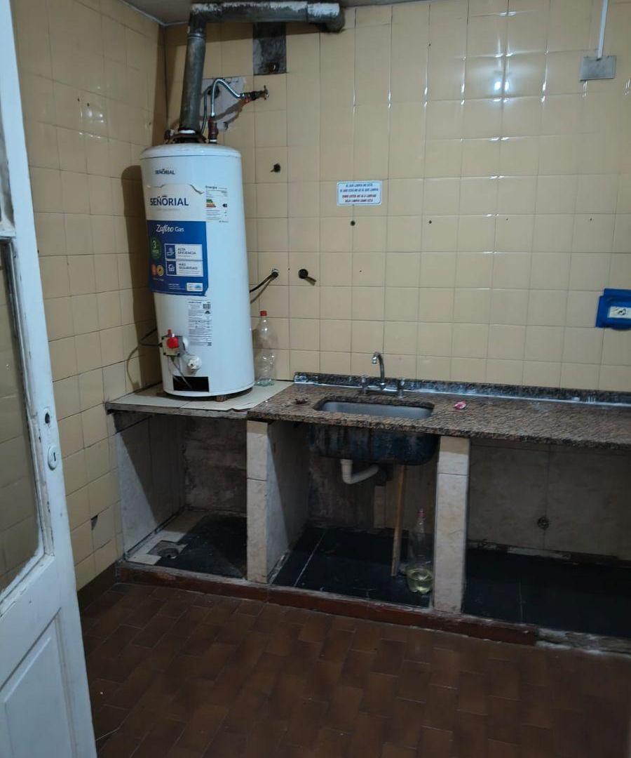 Foto de SE ALQUILA 7 AMB. SIN EXPENSAS EN FLORESTA, imagen 3