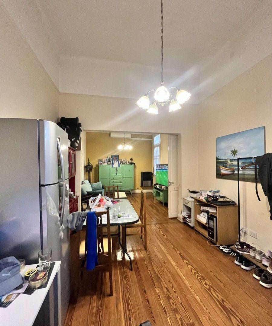 Foto de SE VENDE CASA 4 AMB. EN FLORES, imagen 2