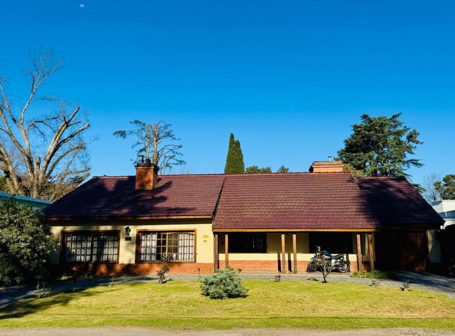 Foto de SE VENDE CASA SOBRE LOTE DE 1400 MTS EN BARRIO PARQUE SAN MIGUEL, imagen 1
