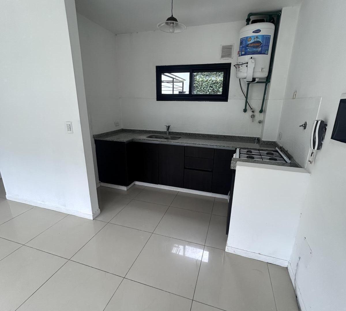 DEPARTAMENTO EN ALQUILER P.B.