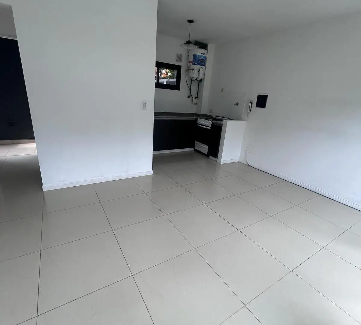 DEPARTAMENTO EN ALQUILER P.B. 2