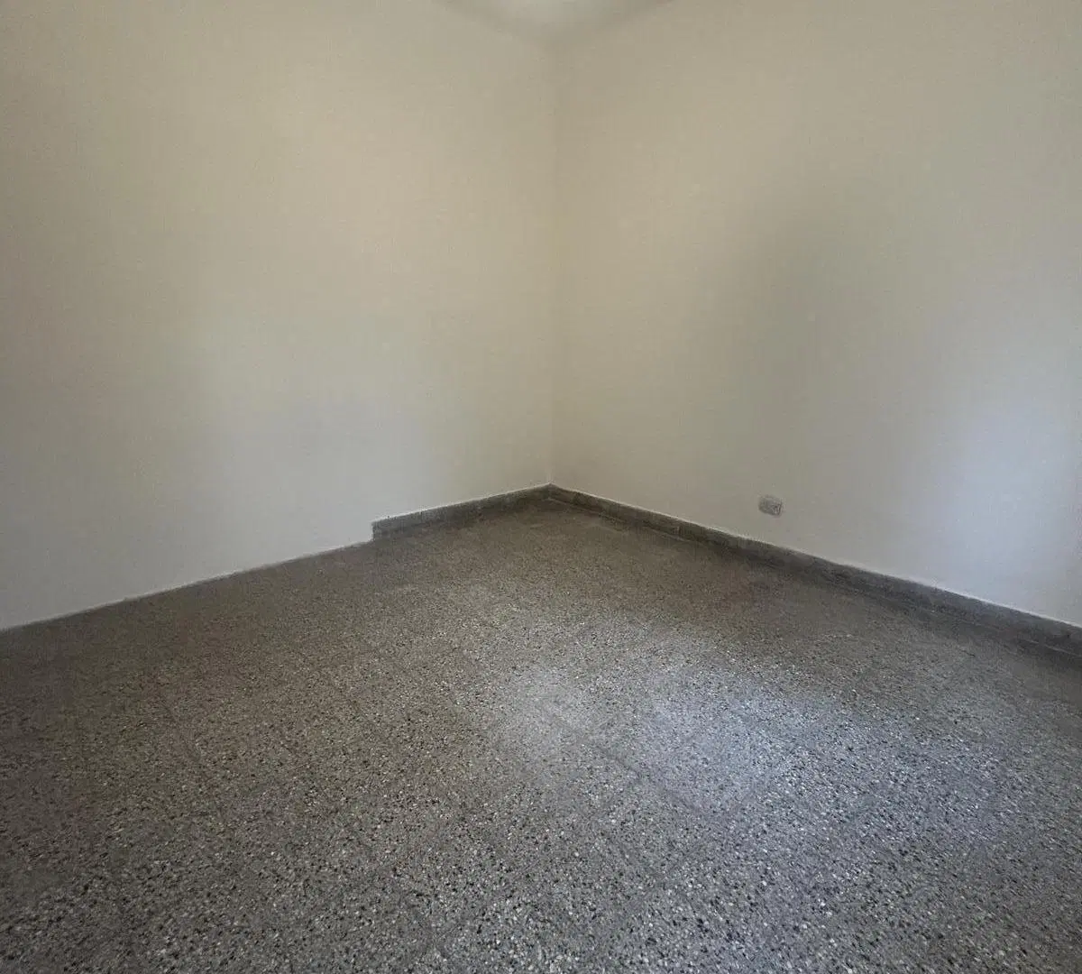 CASA EN ALQUILER APTO USO VIVIENDA O PROFESIONAL 1