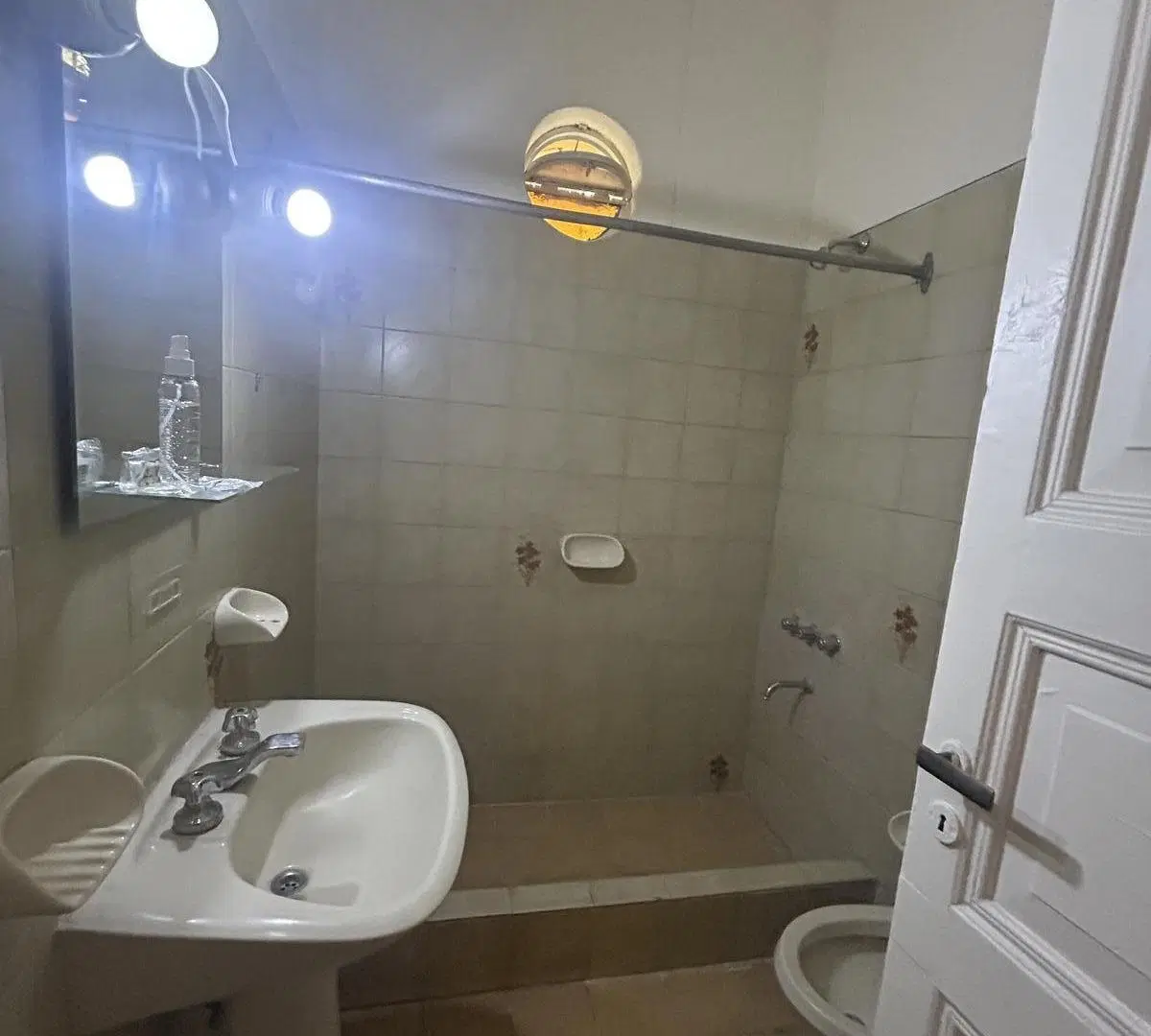 CASA EN ALQUILER APTO USO VIVIENDA O PROFESIONAL 4