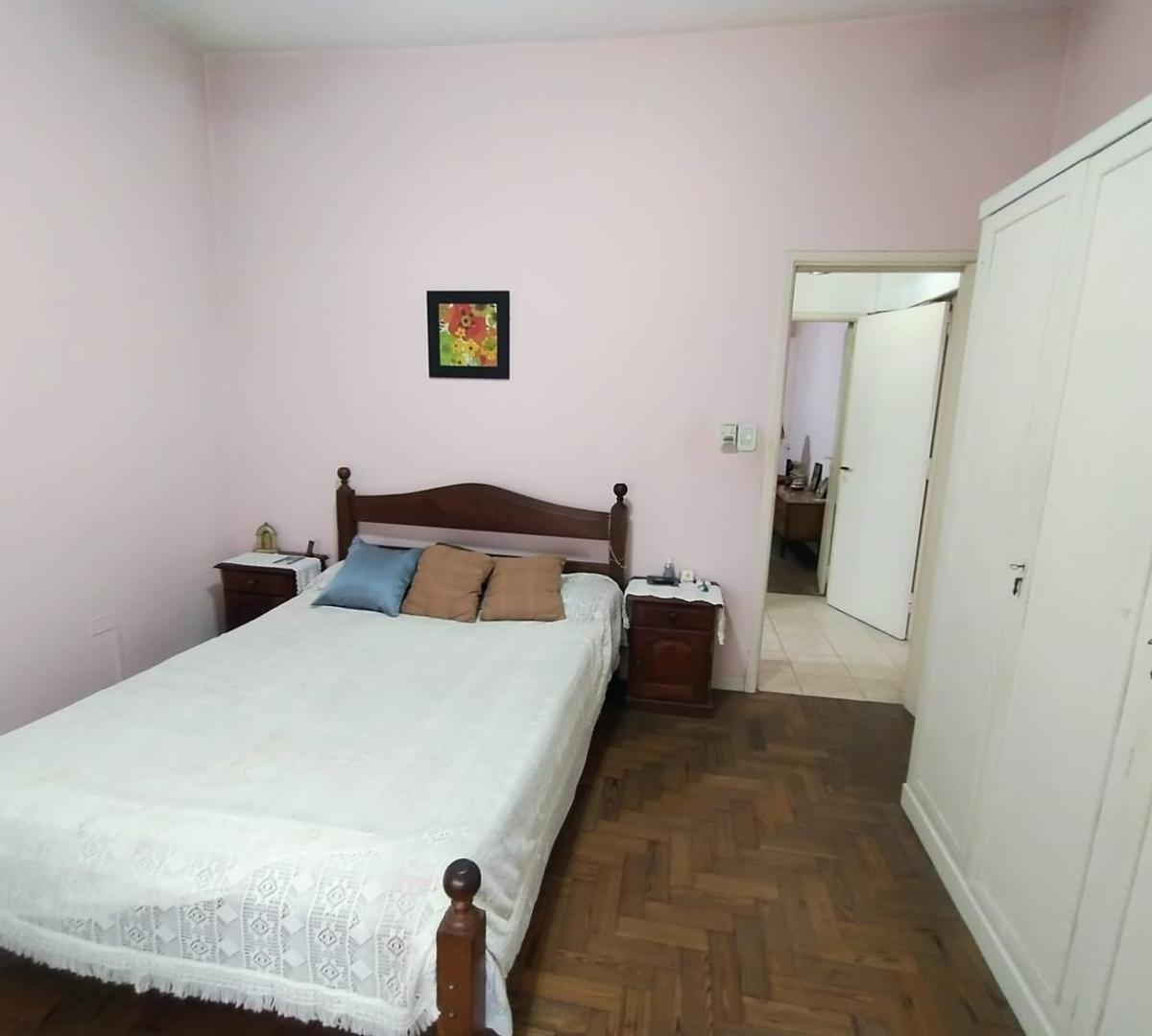 Venta Casa 4 Amb/ Banfield Oeste! Oportunidad! 2