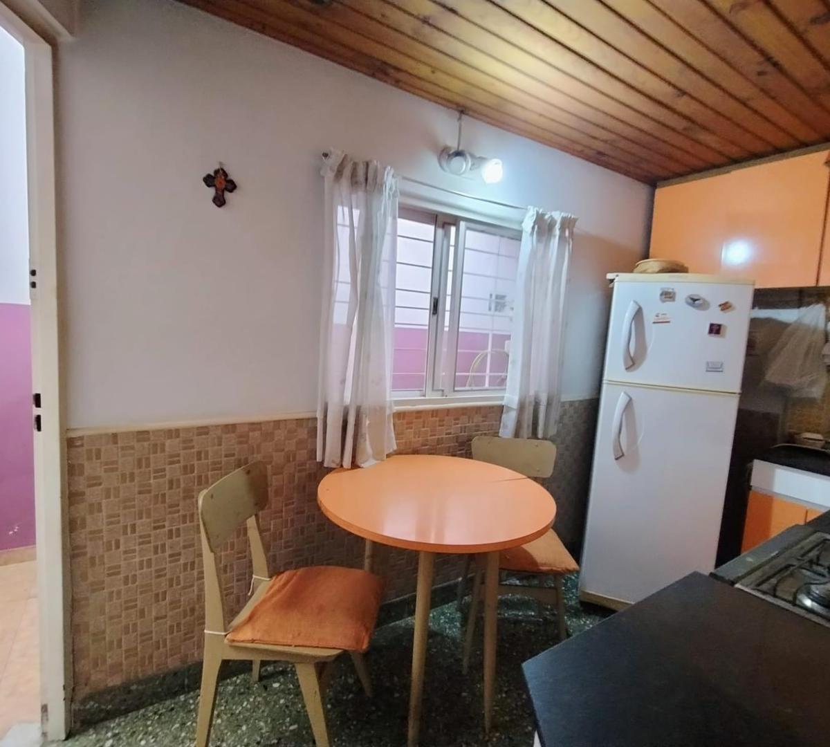 Venta Casa 4 Amb/ Banfield Oeste! Oportunidad! 1
