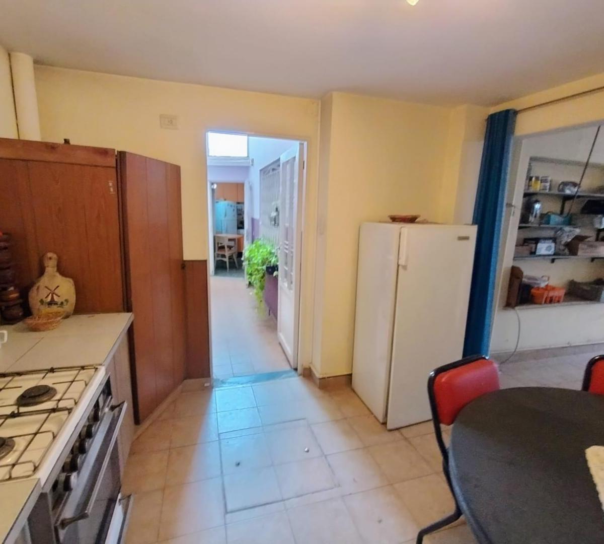 Venta Casa 4 Amb/ Banfield Oeste! Oportunidad! 3