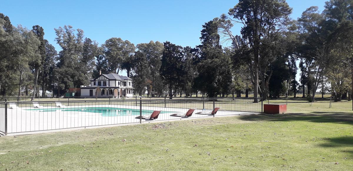 Lote a la venta en barrio Los Tres Pinos
