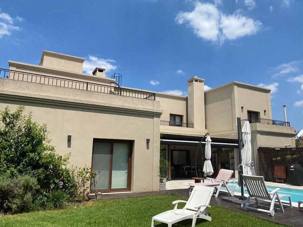 Casa en Venta en Barrio Santa Ana Moreno 1