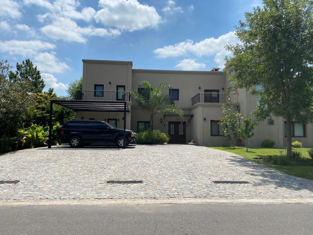 Casa en Venta en Barrio Santa Ana Moreno 4