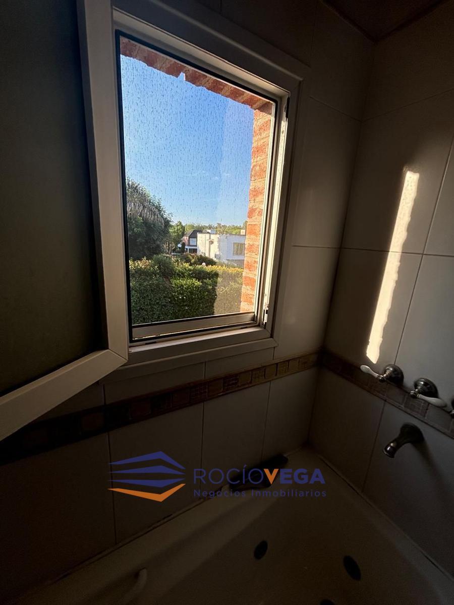 Foto de Casa en venta en Country Banco Provincia, Francisco Alvarez, Moreno, imagen 2