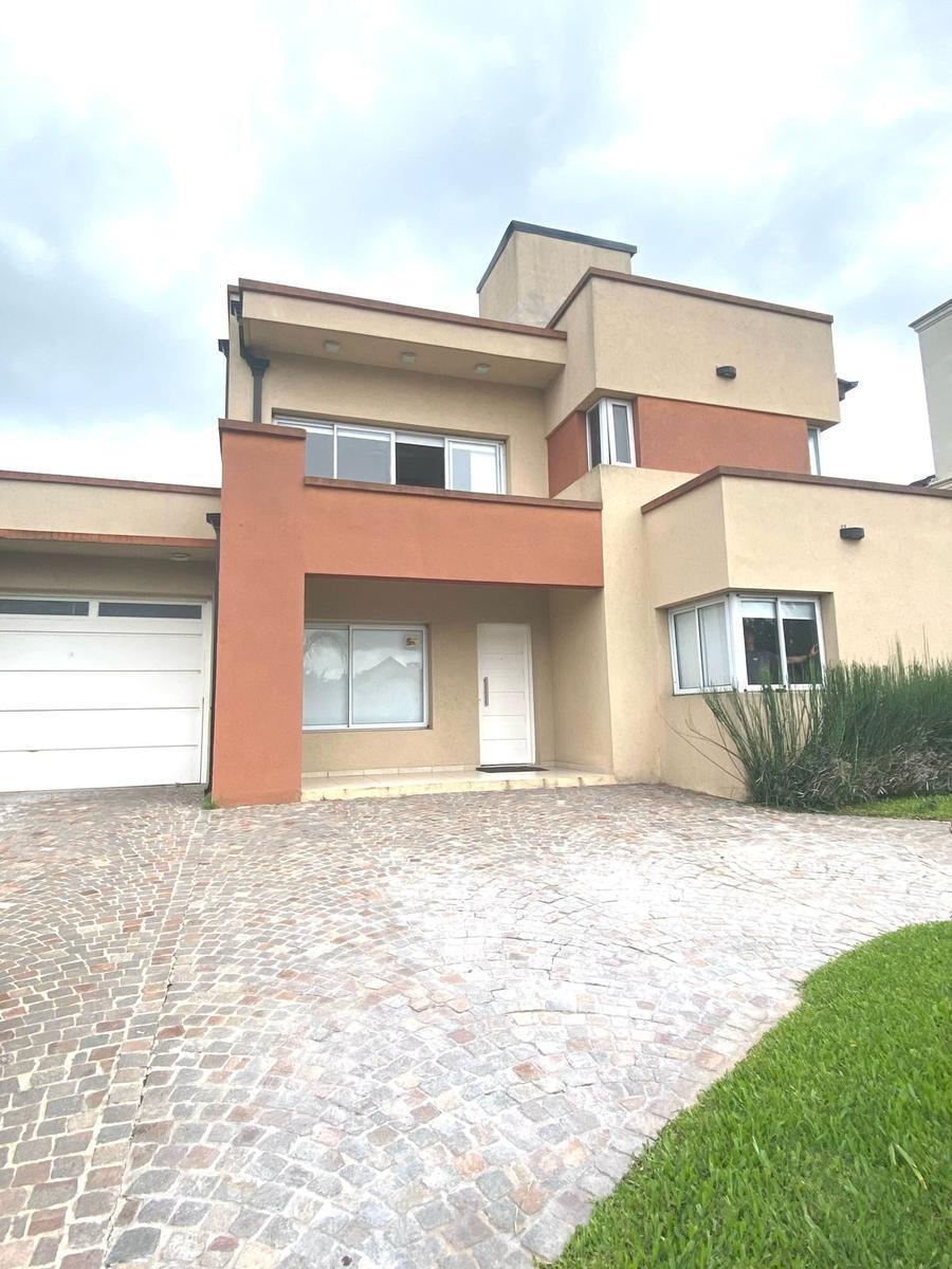 Casa a la venta en Haras Maria Elena