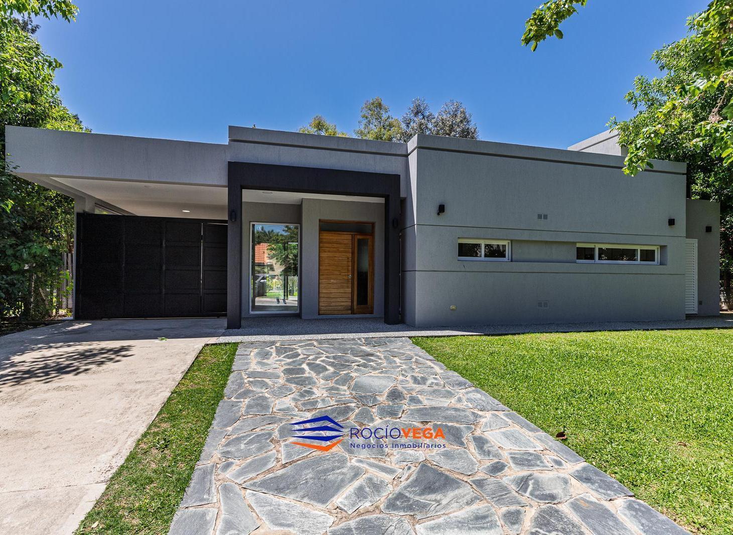 Casa en venta en Barrio Cerrado El Resuello, Moreno