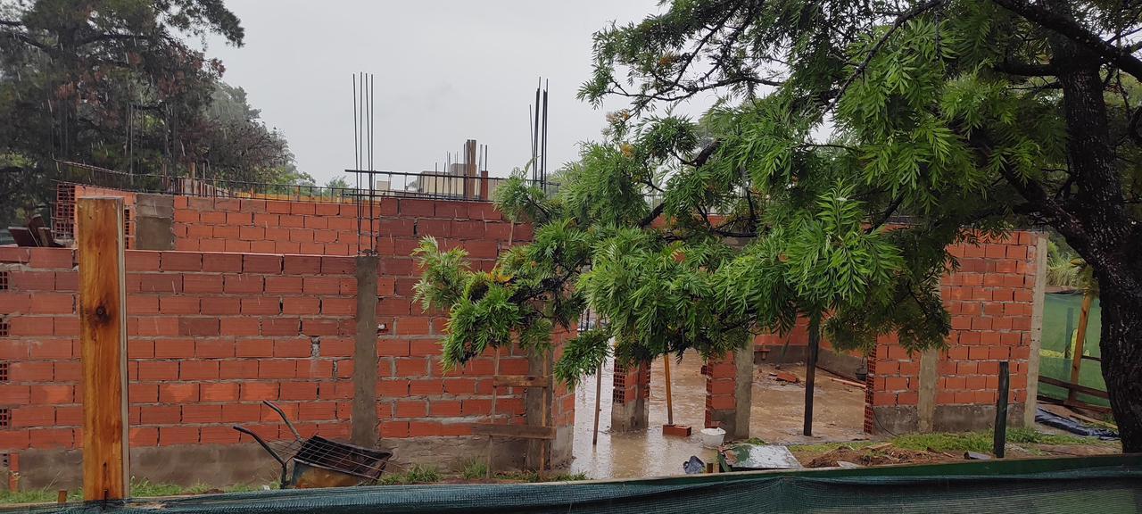 Casa en Construccion a la Venta en El Casco de Alvarez,La Reja