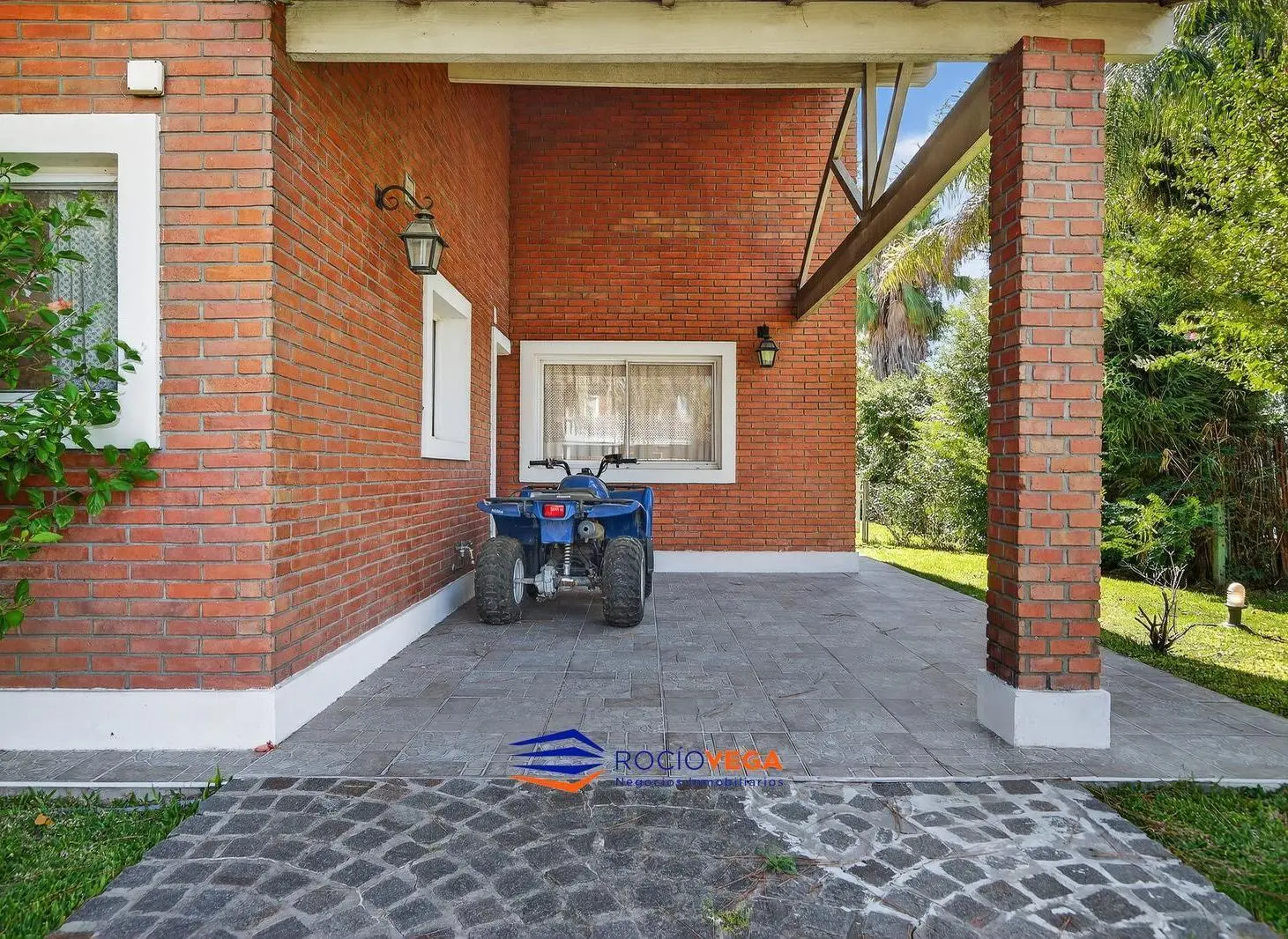 Casa a la venta en Campos de Alvarez 5