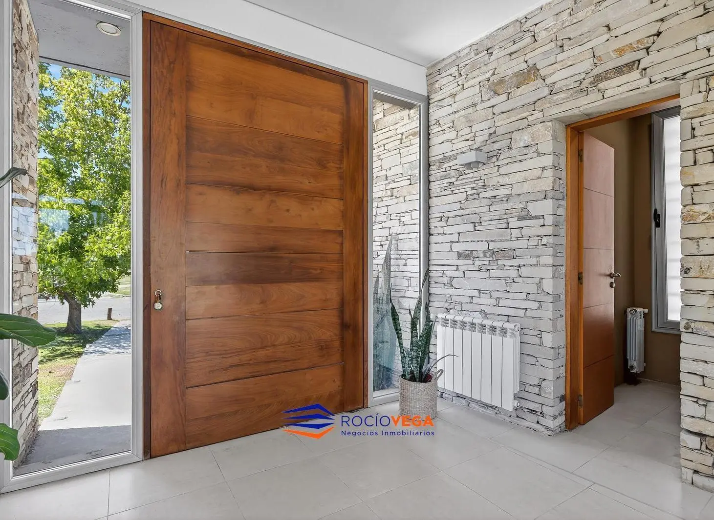 Casa a la venta en Club de Campo La Concepcion,Lujan 3