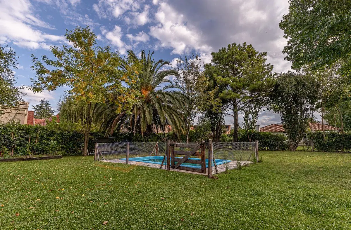 Casa en venta en Country Banco Provincia 4