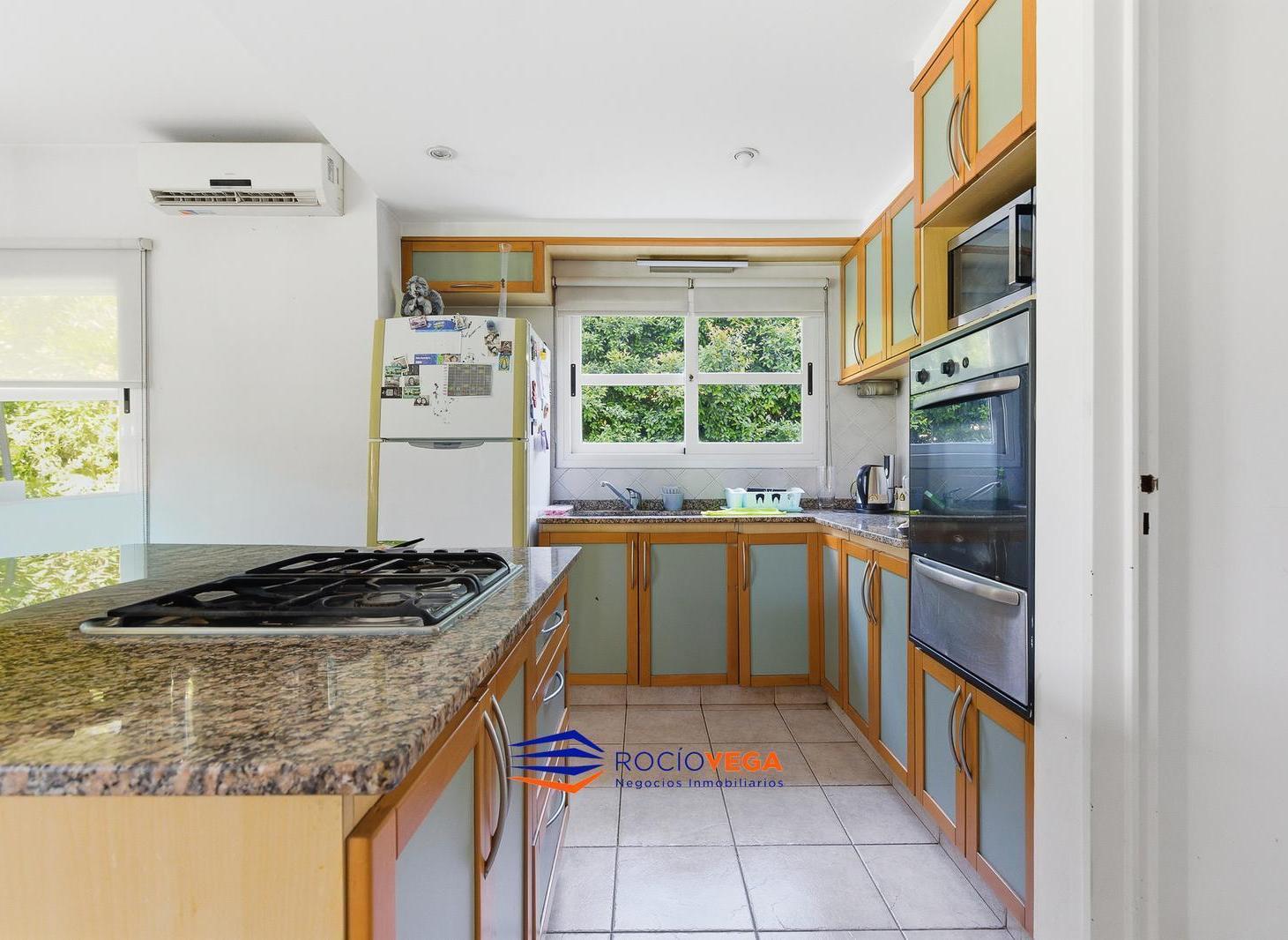 Foto de Casa a la venta y/o alquiler en Campos de Alvarez, imagen 2