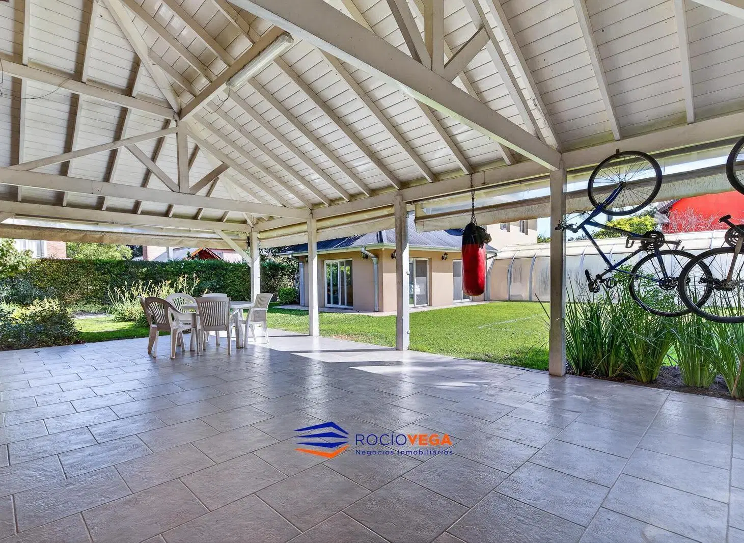 Casa a la Venta en El Casco de Moreno 5