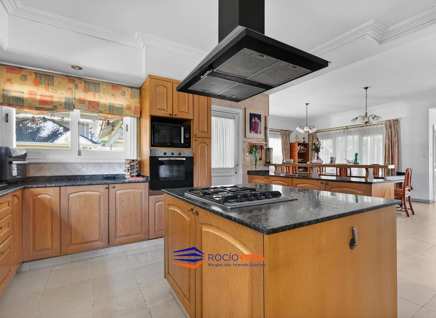 Casa a la Venta en el Casco de Moreno 2