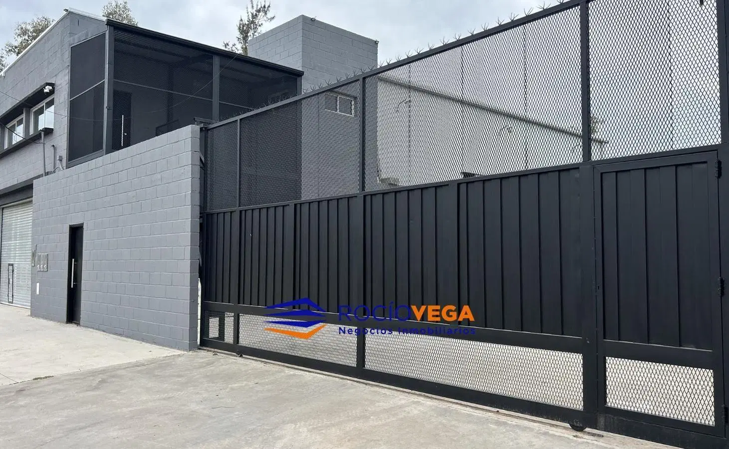 Galpón en venta a metros de acceso oeste,Francisco Álvarez, Moreno 2