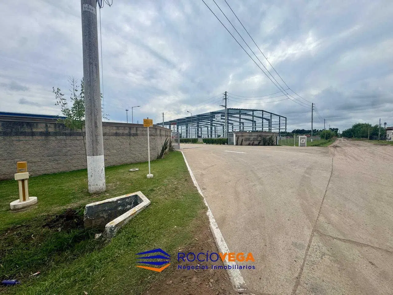 Nave Industrial en alquiler en  General Rodriguez 4