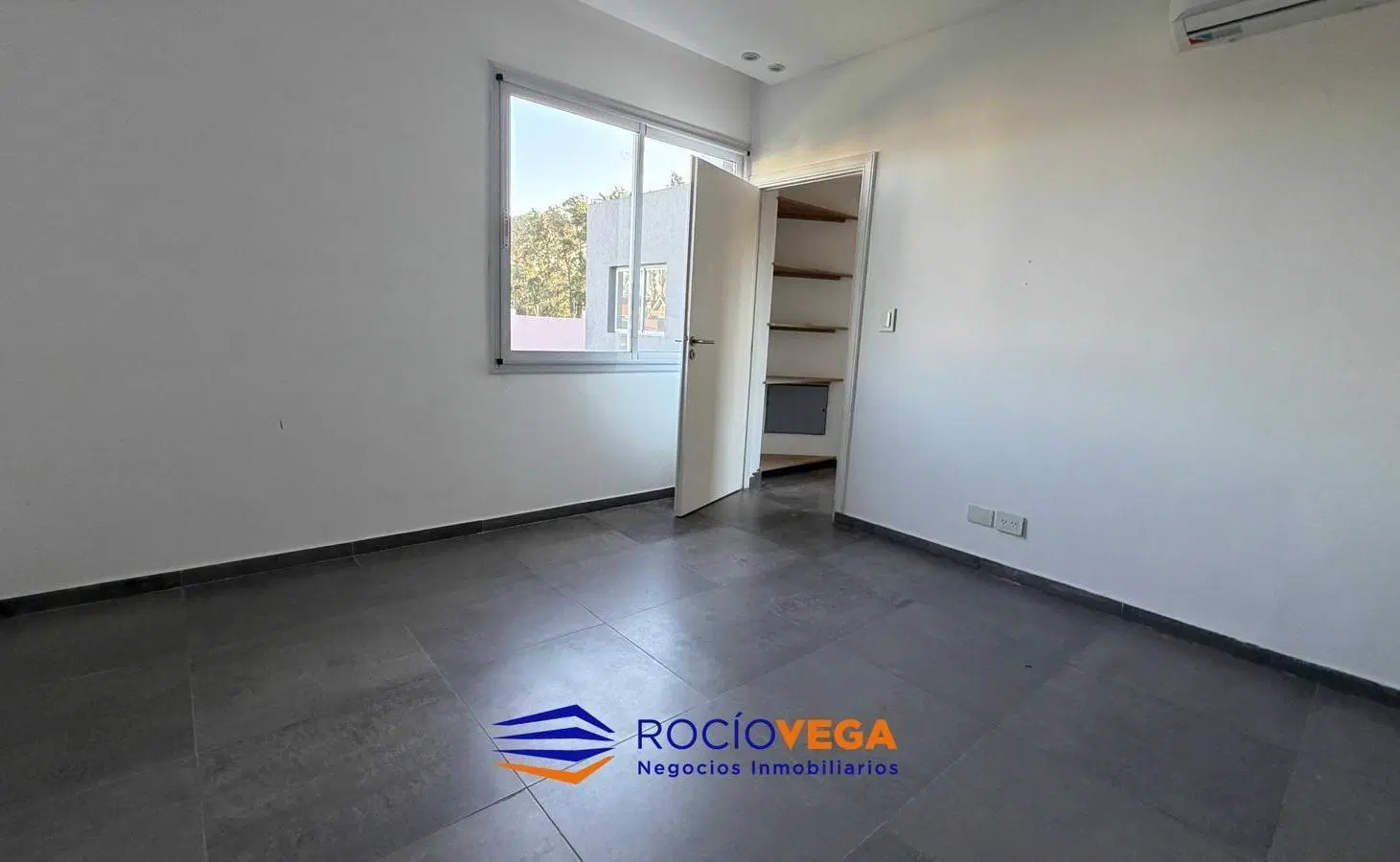 Casa a la venta en Barrio Privado Astorga,La Reja 4