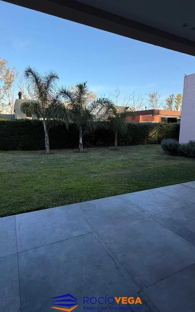 Casa a la venta en Barrio Privado Astorga,La Reja 1
