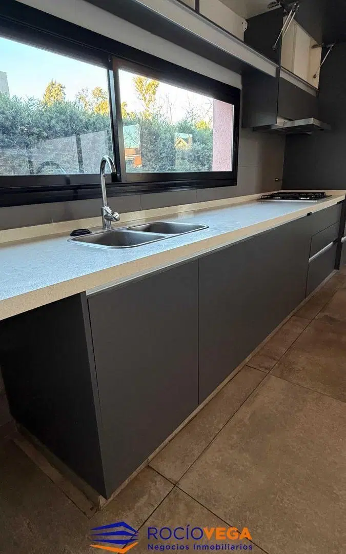 Casa a la venta en Barrio Privado Astorga,La Reja 3