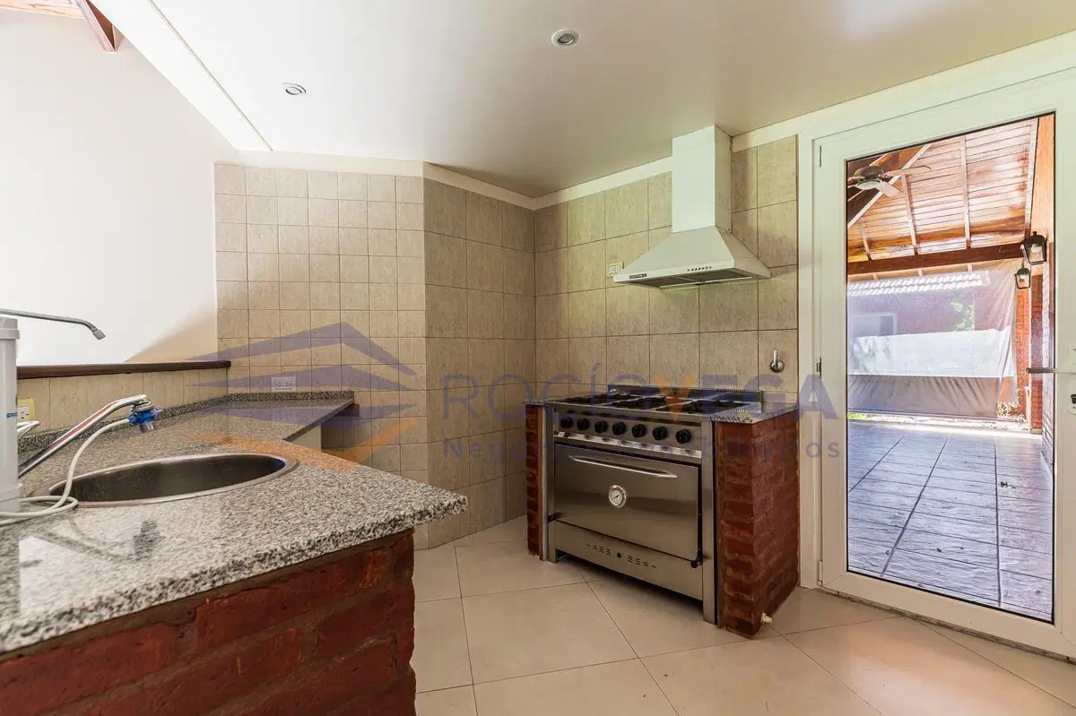 Casa en venta en Barrio Santa Ana, Moreno 8