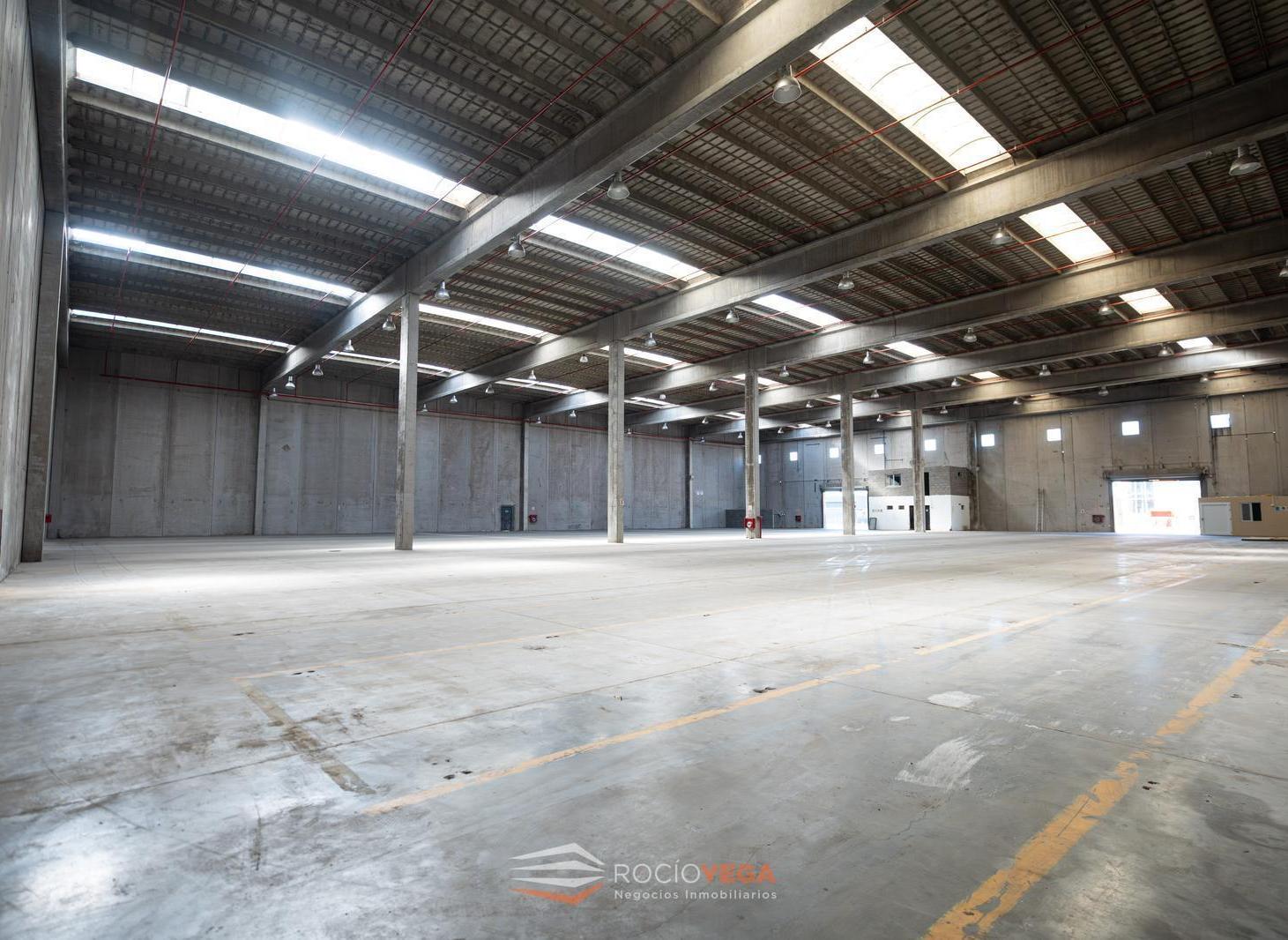 Foto de Nave premiun Industrial en alquiler en La Reja Chica, Moreno, imagen 1